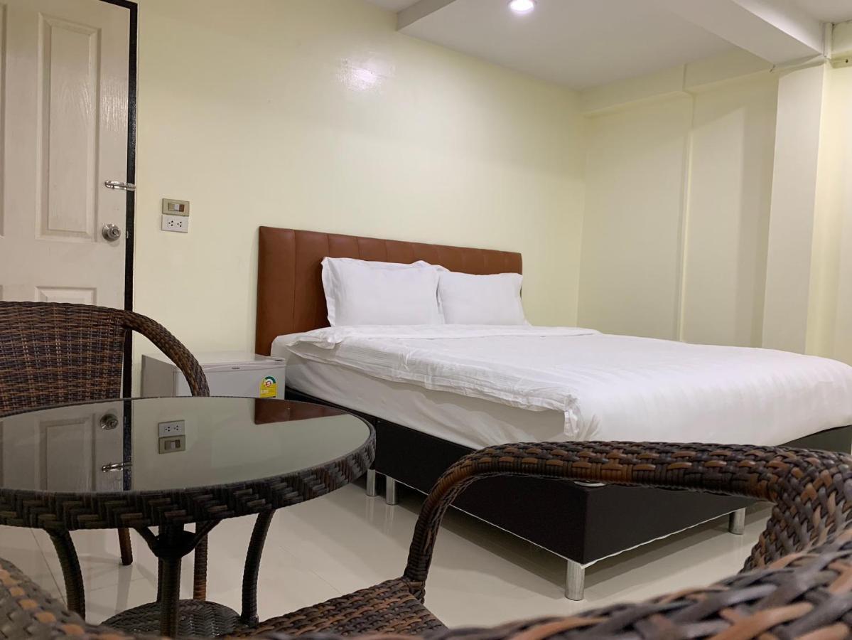 Petchsiri Room เพชรสิริรูม Ban Sai Mai Exterior photo